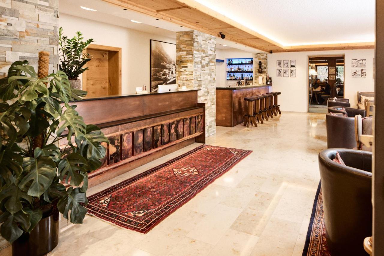 "Quality Hosts Arlberg" Hotel Garni Moessmer サンクト・アントン・アム・アールベルク エクステリア 写真