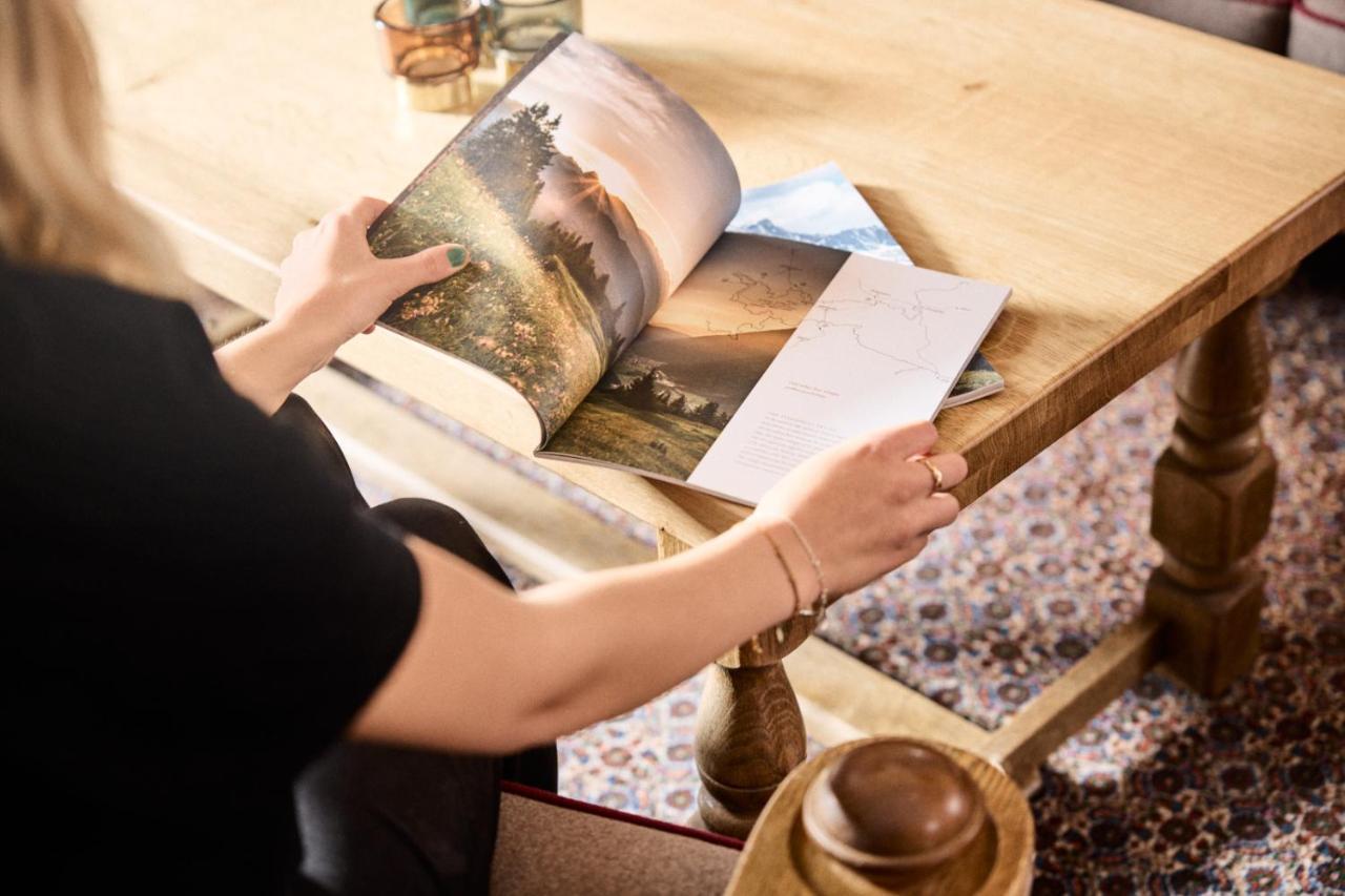 "Quality Hosts Arlberg" Hotel Garni Moessmer サンクト・アントン・アム・アールベルク エクステリア 写真