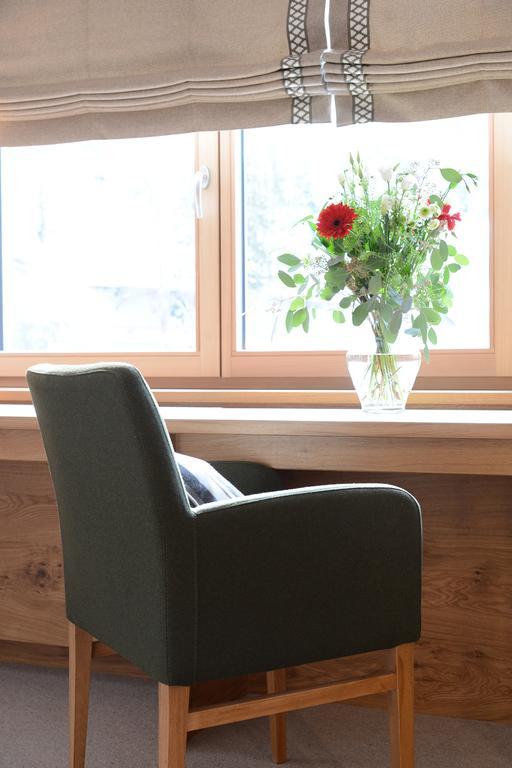 "Quality Hosts Arlberg" Hotel Garni Moessmer サンクト・アントン・アム・アールベルク エクステリア 写真