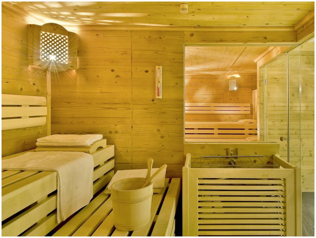 "Quality Hosts Arlberg" Hotel Garni Moessmer サンクト・アントン・アム・アールベルク エクステリア 写真