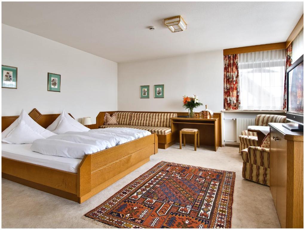 "Quality Hosts Arlberg" Hotel Garni Moessmer サンクト・アントン・アム・アールベルク エクステリア 写真