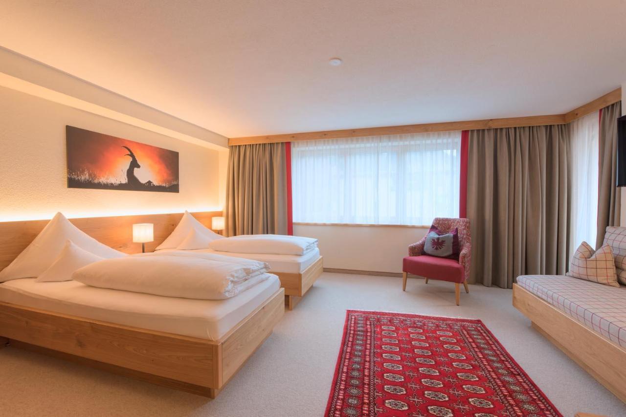 "Quality Hosts Arlberg" Hotel Garni Moessmer サンクト・アントン・アム・アールベルク エクステリア 写真