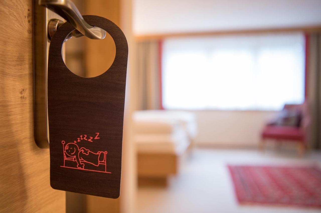 "Quality Hosts Arlberg" Hotel Garni Moessmer サンクト・アントン・アム・アールベルク エクステリア 写真