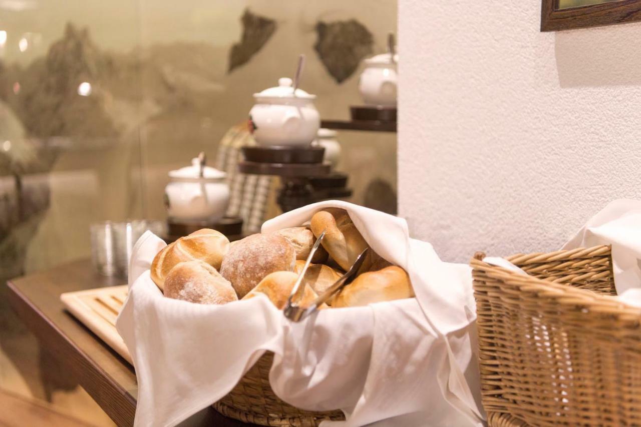 "Quality Hosts Arlberg" Hotel Garni Moessmer サンクト・アントン・アム・アールベルク エクステリア 写真